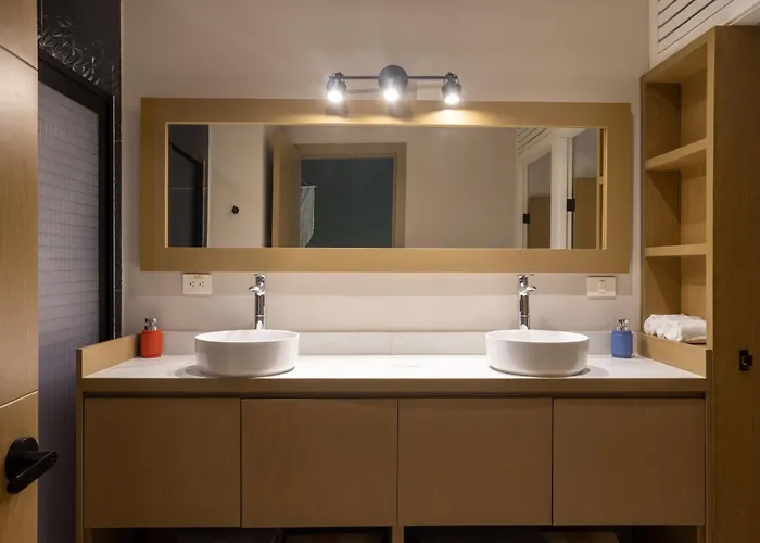 Kiin Ha - Luxurious 5-br With Swim-up Pool Villa Cozumel